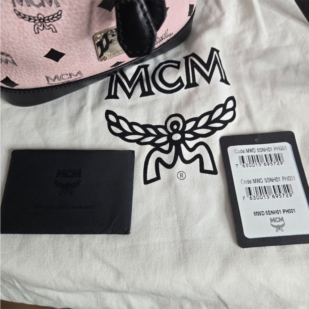 MCM Dessau Drawstring Bag in Visetos - Picture 7 of 10